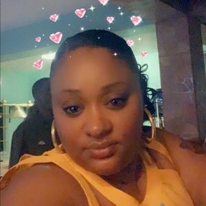 Meet your Posher, Iveliz